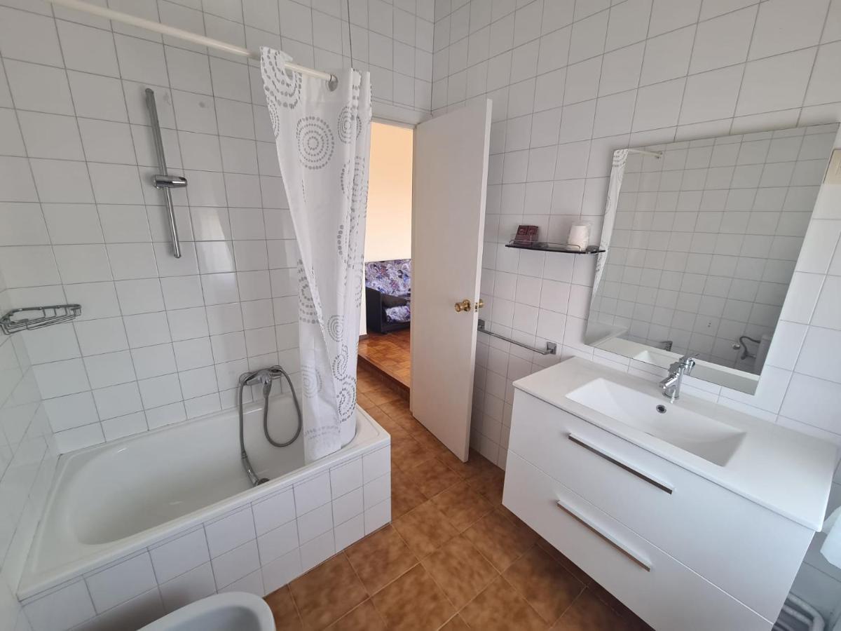 Hostal Playa Atlantica 호텔 Louro 외부 사진